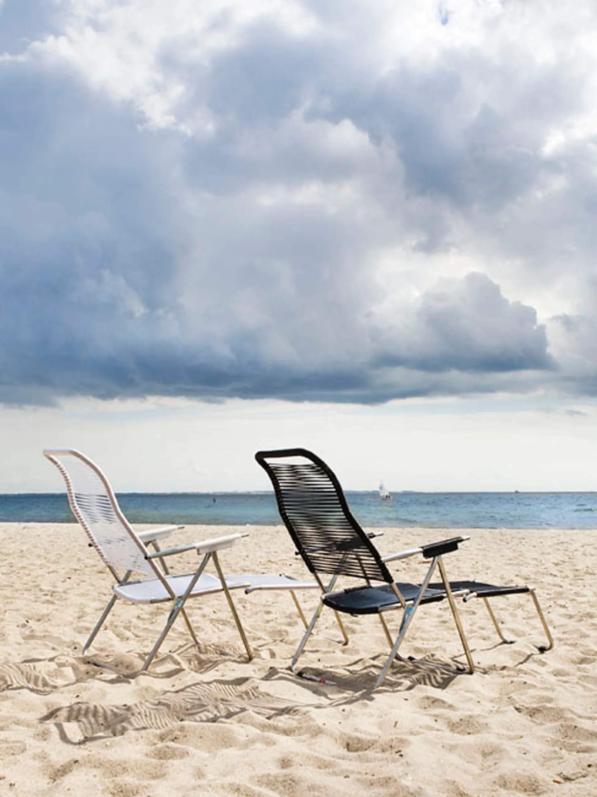 Spaghetti ligstoel, Zwart Fiam