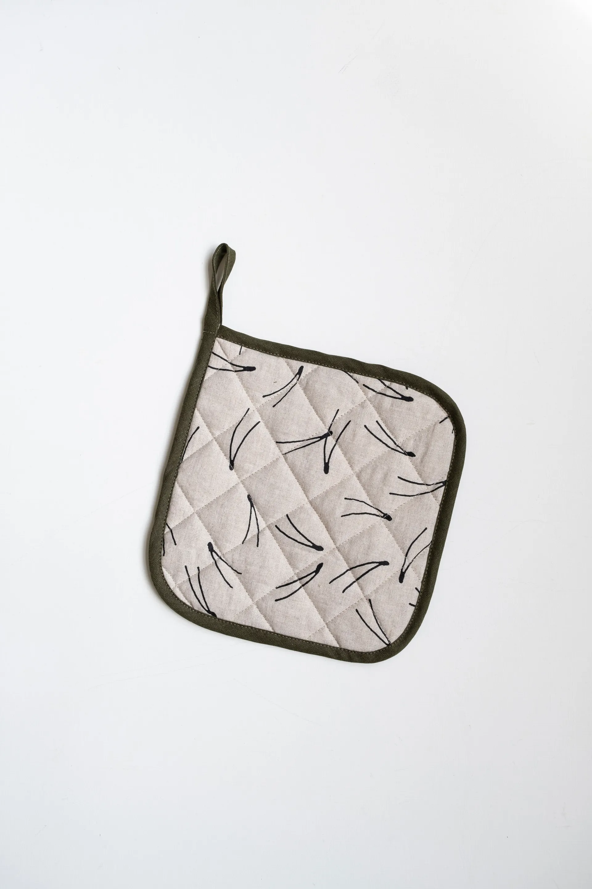 Barr gequilte pannenlap 21x21 cm, Natuur-zwart Fine Little Day