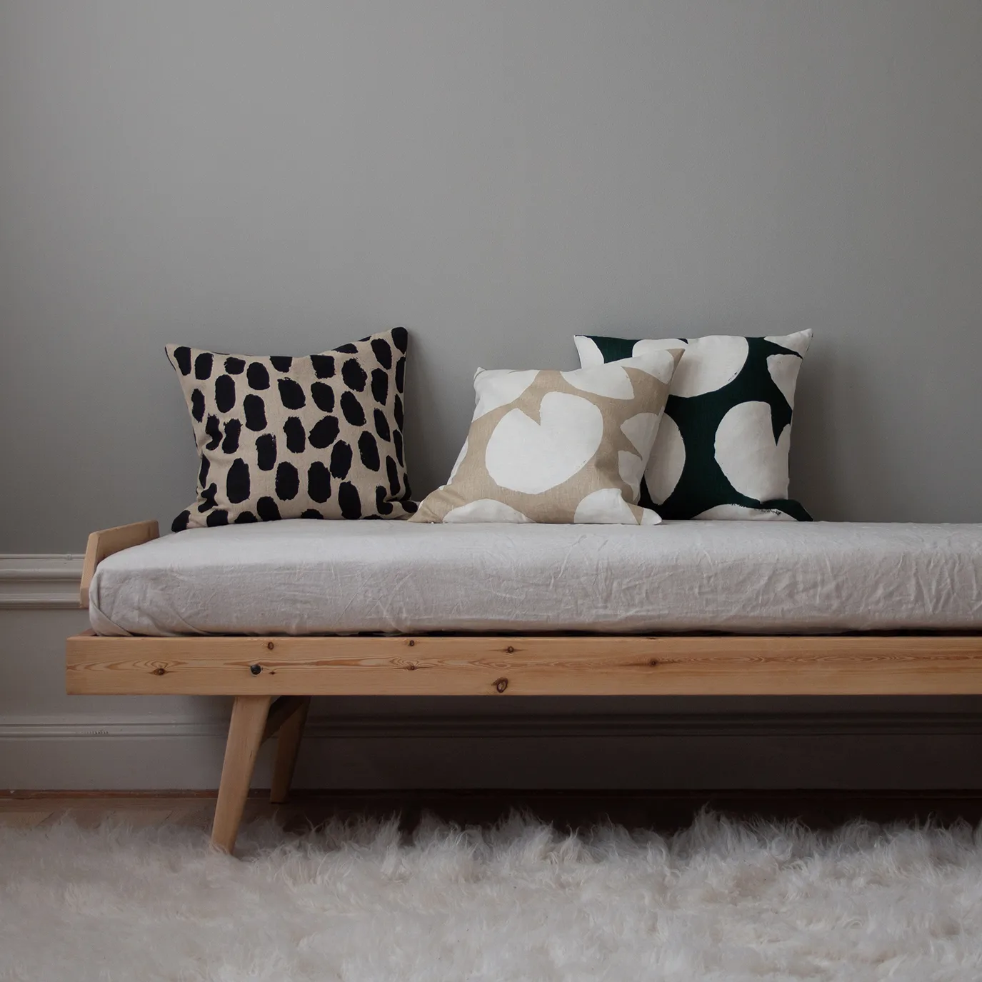 Dots kussenhoes 48x48 cm, Beige-zwart Fine Little Day