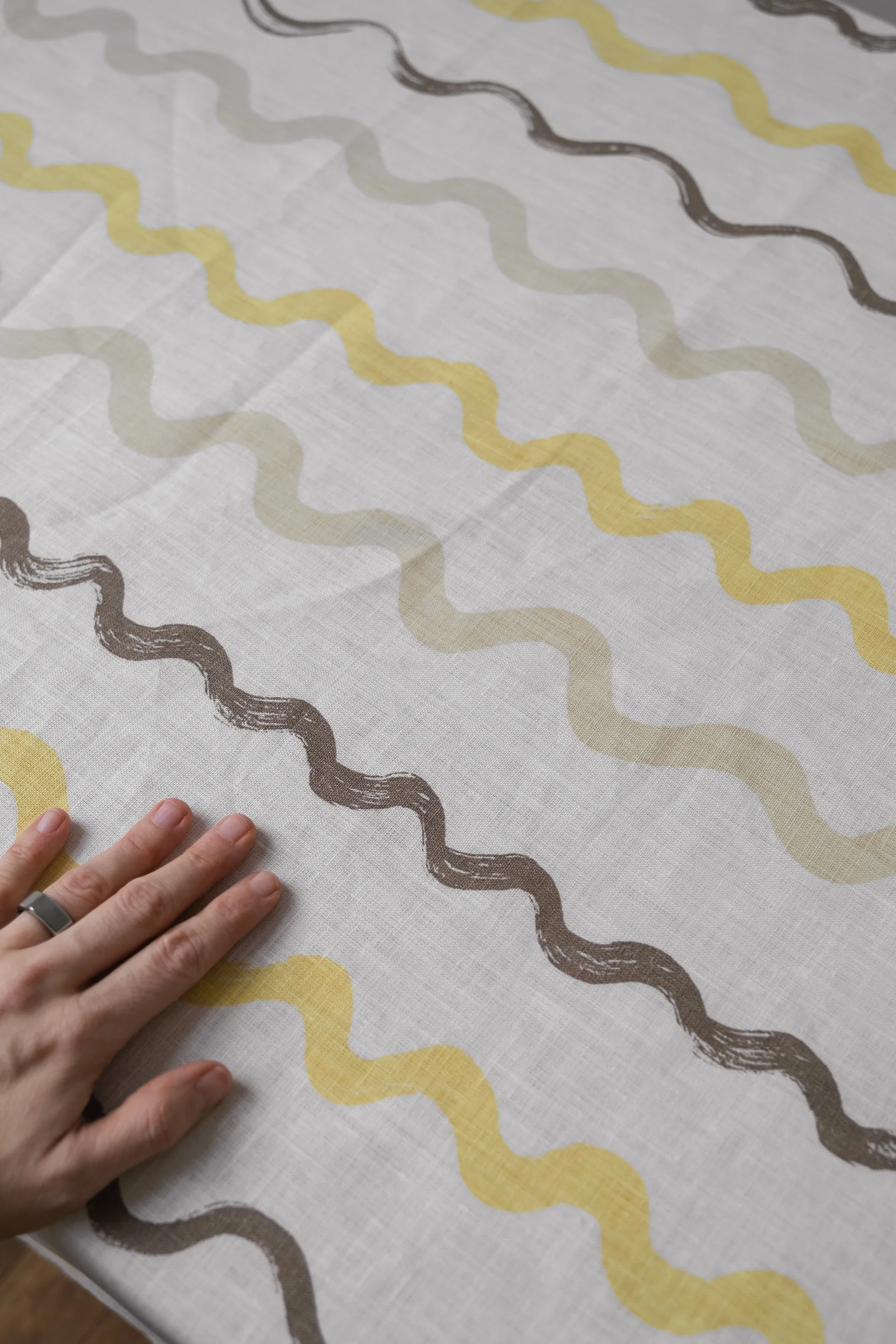 Gestreepte stof, White-yellow Fine Little Day