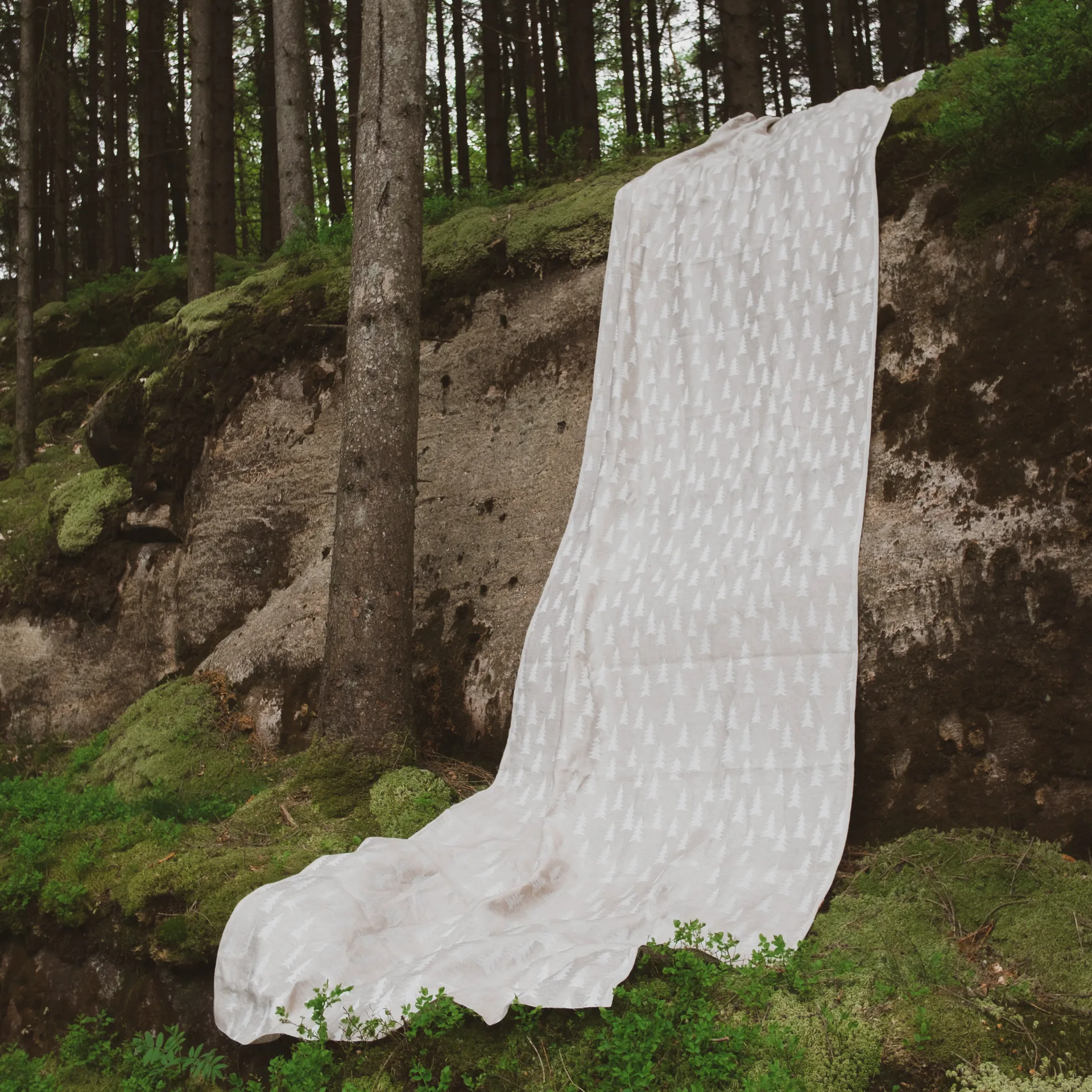 Gran linen stof, Zand Fine Little Day