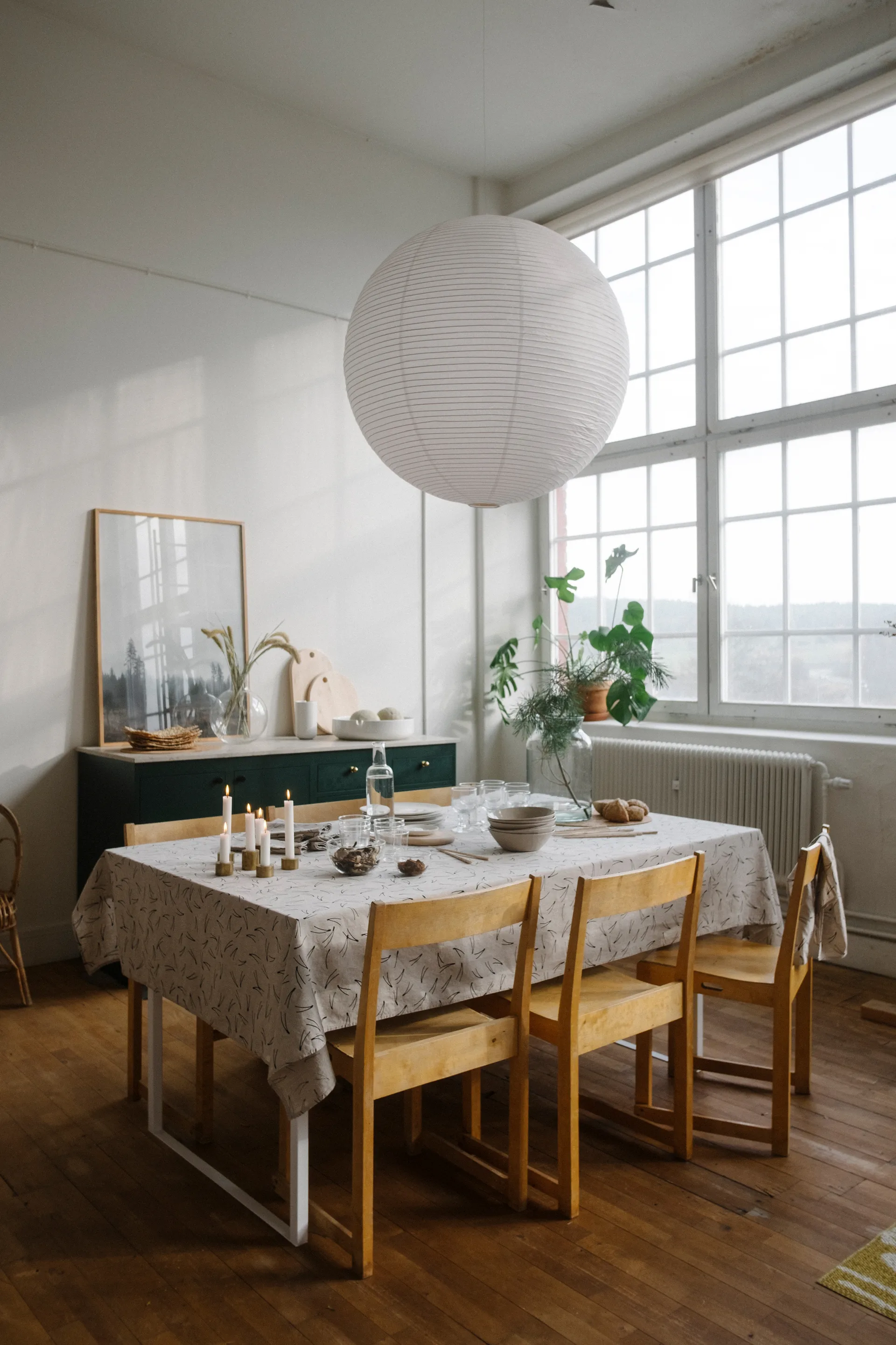 Naald tafelkleed 137x238 cm, Zwart-natuur Fine Little Day