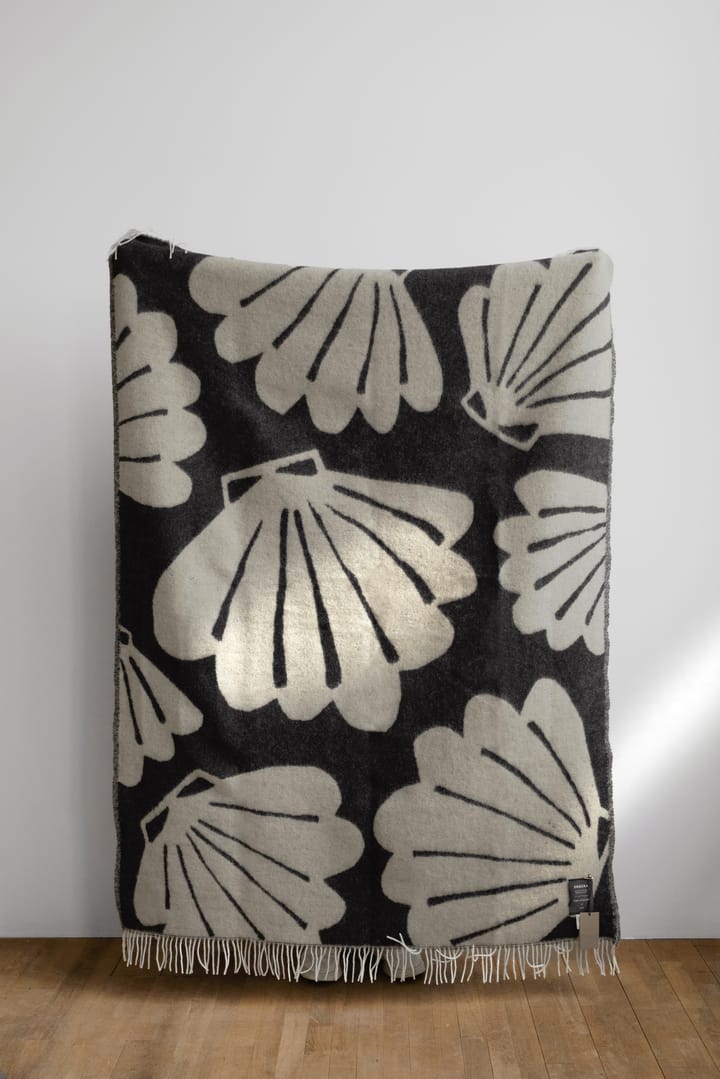 Schelp plaid 130x190 cm, Coal-Beige Fine Little Day