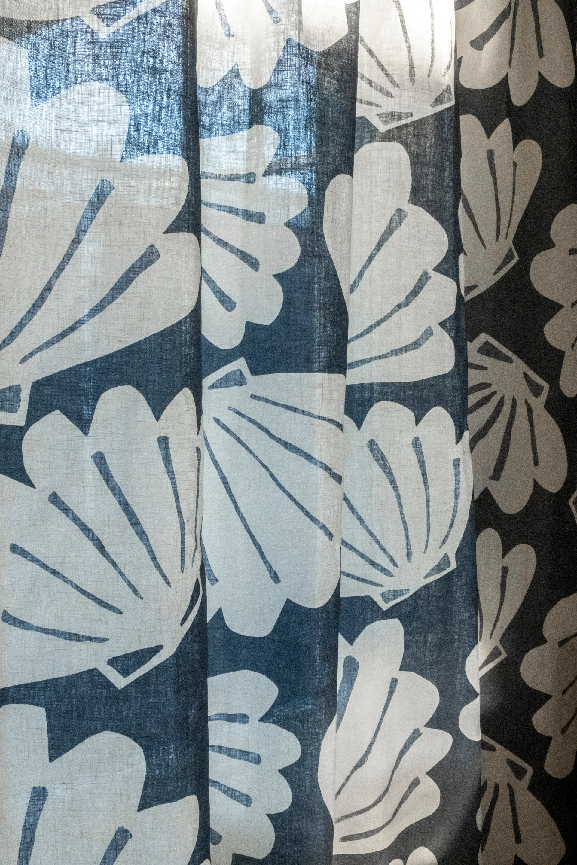 Snäcka gordijn 145x250, Blauw Fine Little Day