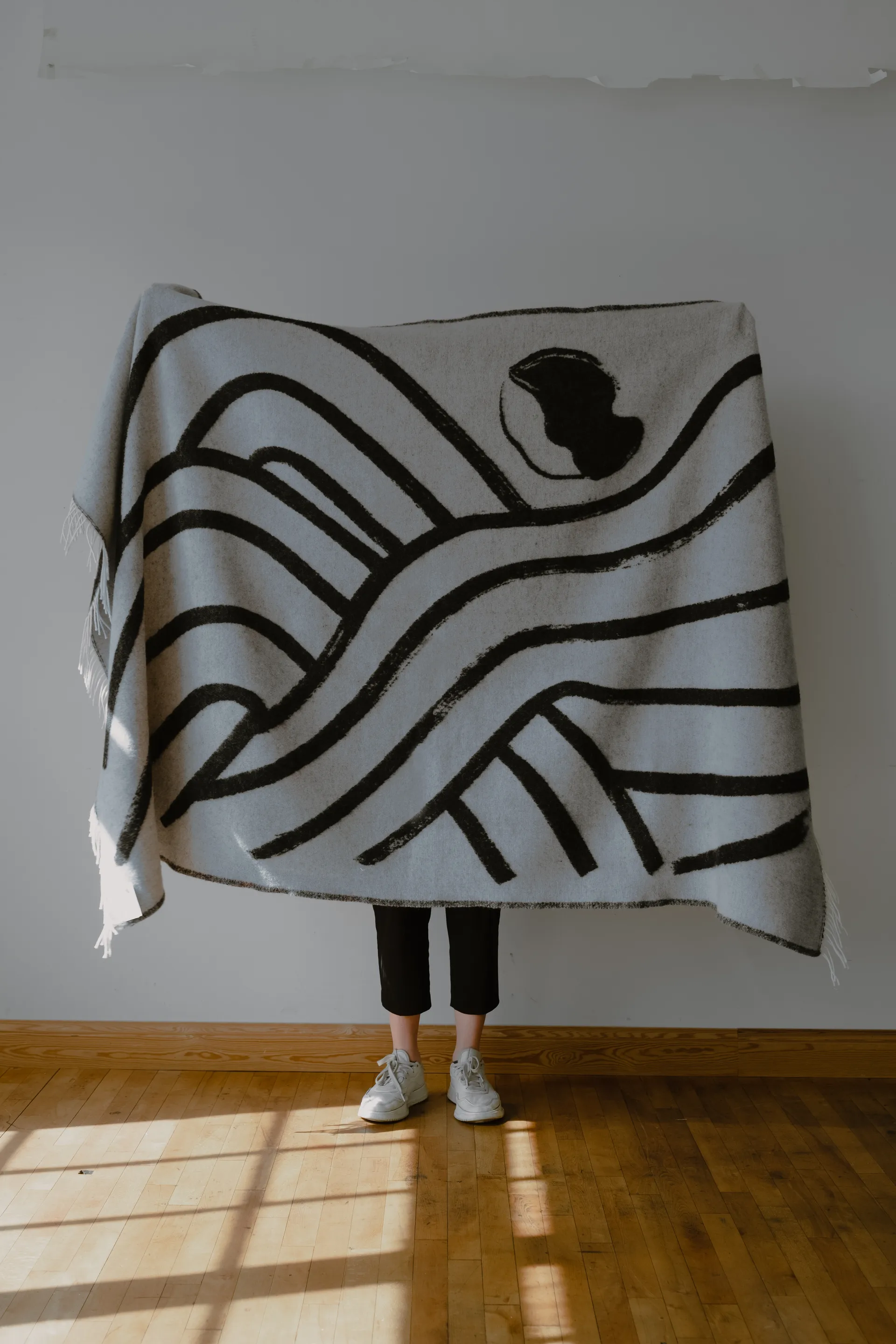 Sofia Lind wollen plaid 130x190 cm, Dovegrey Fine Little Day