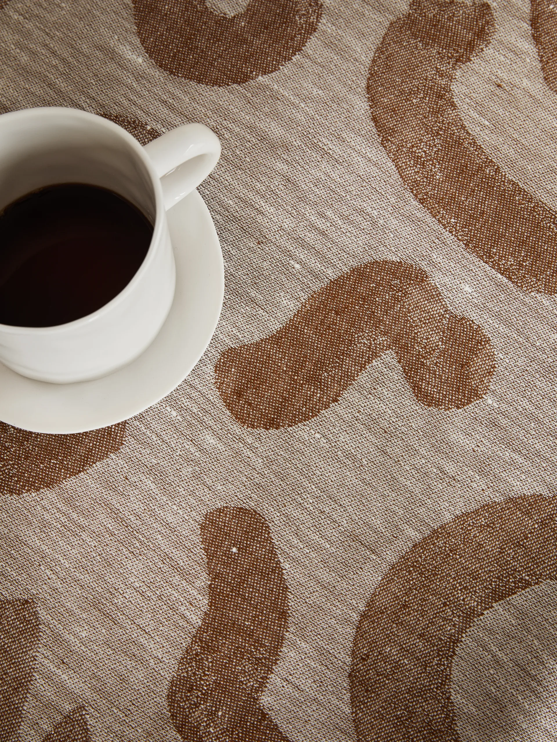 Udon tafelkleed 147x250 cm, Bruin Fine Little Day