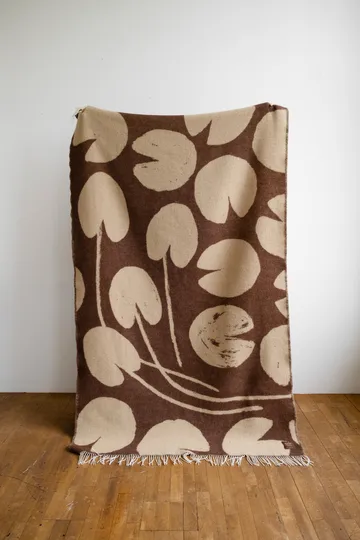 Water lilies plaid 130x220 cm - Brown - Fine Little Day