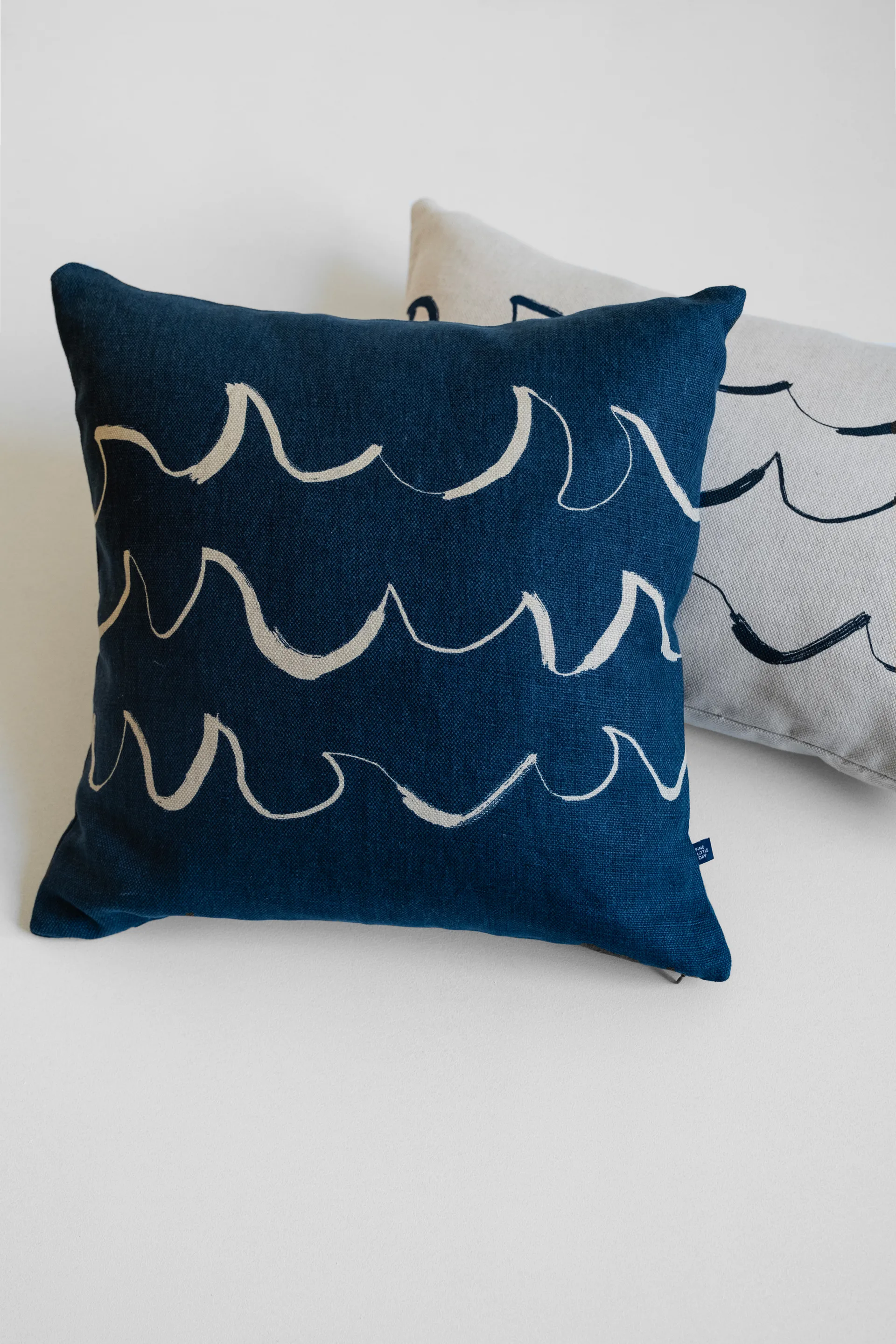 Wave kussenhoes 48x48 cm, Blue Fine Little Day