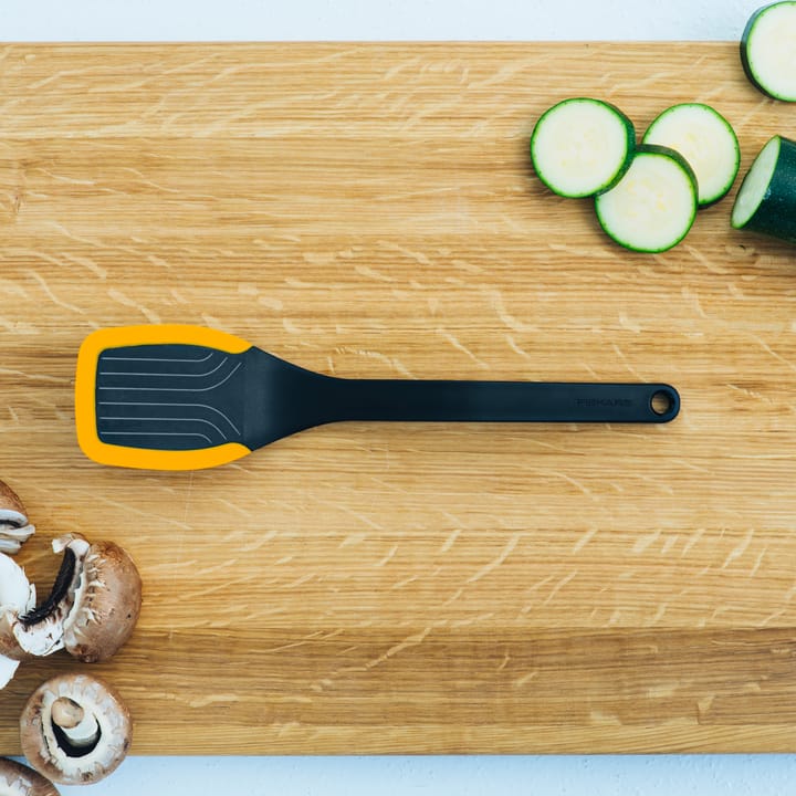 Functional Form bakspatel 29 cm, Zwart Fiskars