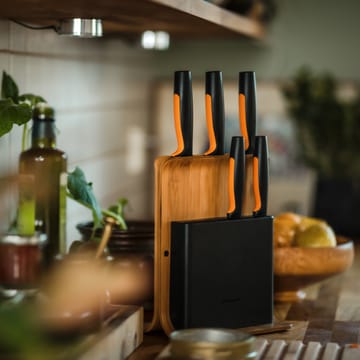 Functional Form messenblok in bamboe met 5 messen - 6-delig - Fiskars