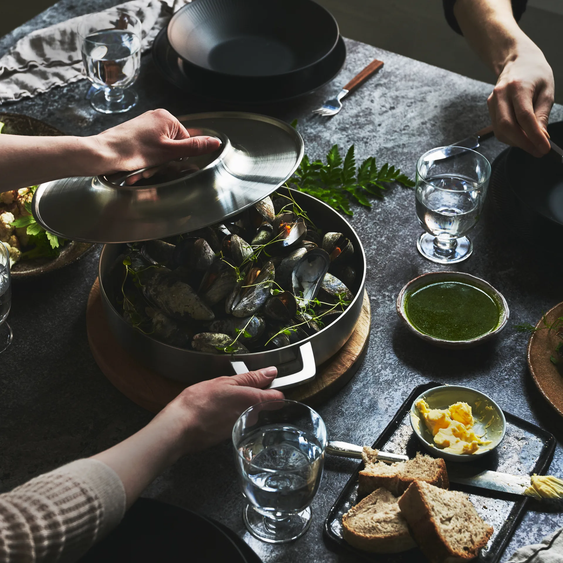 Norden oven pan roestvrij staal, 28 cm Fiskars