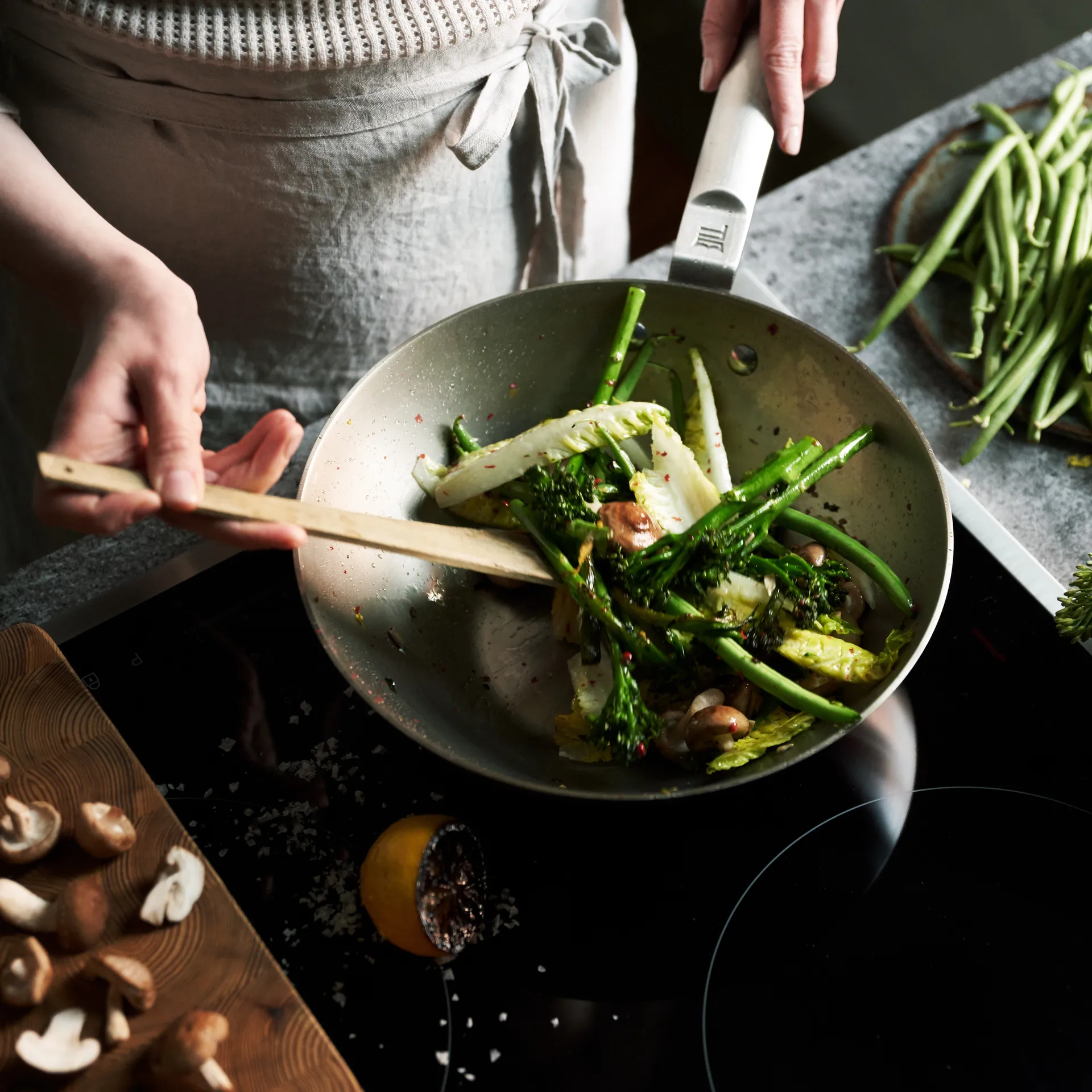 Norden wokpan roestvrij staal, 28 cm Fiskars