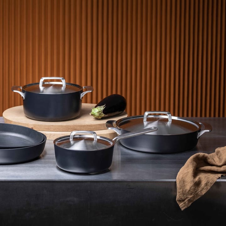 Rotisser ovenpan, 28 cm Fiskars
