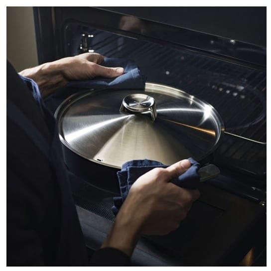 Taiten ovenpan met deksel, 28 cm Fiskars