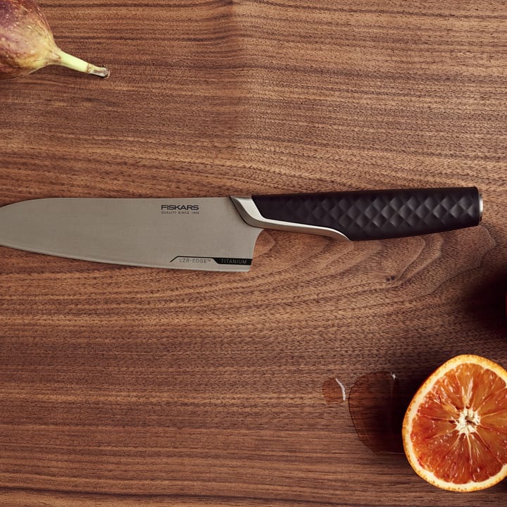 Titanium koksmes 16 cm, Zwart Fiskars