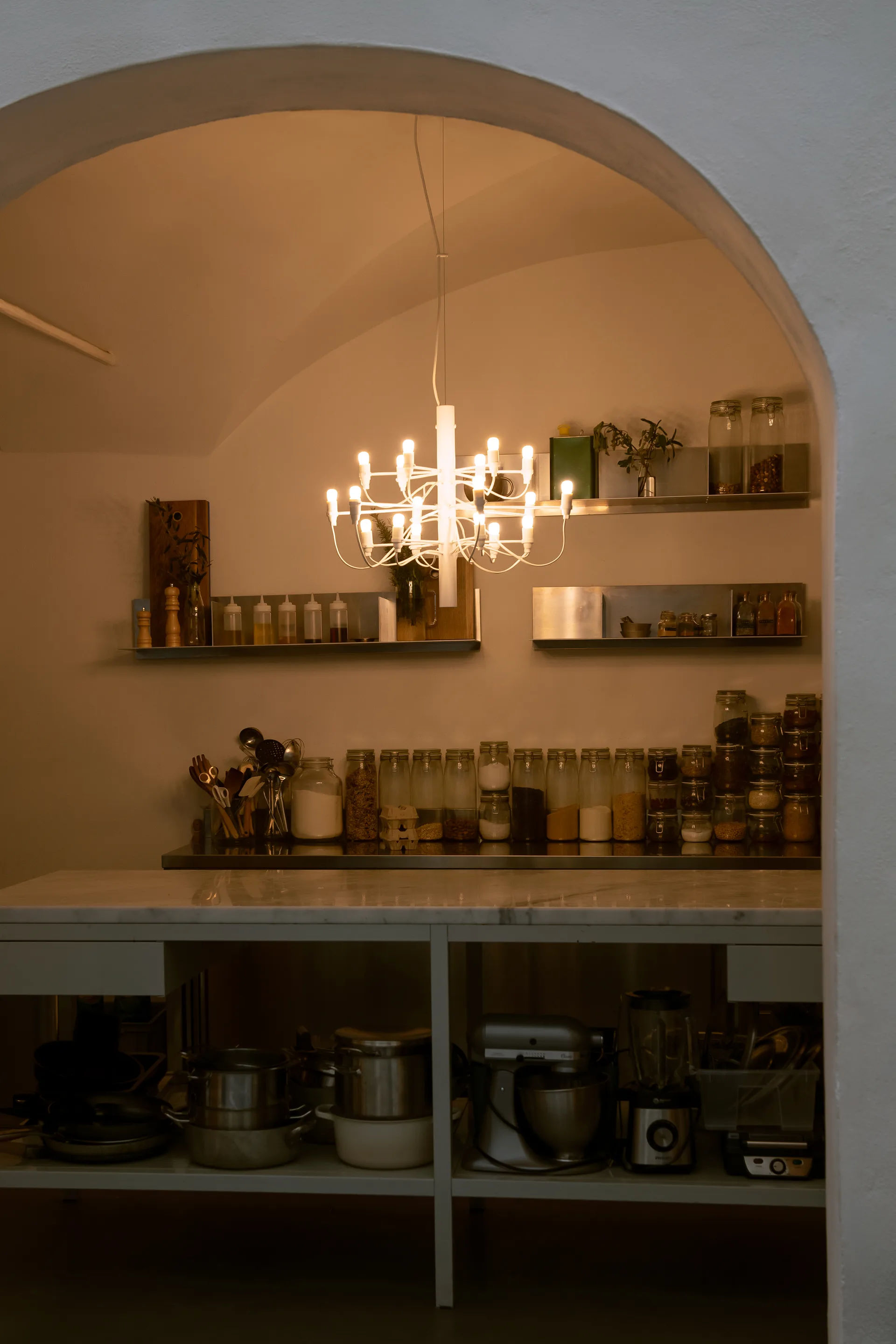 2097 Sarfatti kroonluchter, Matwit 18 lampen Flos