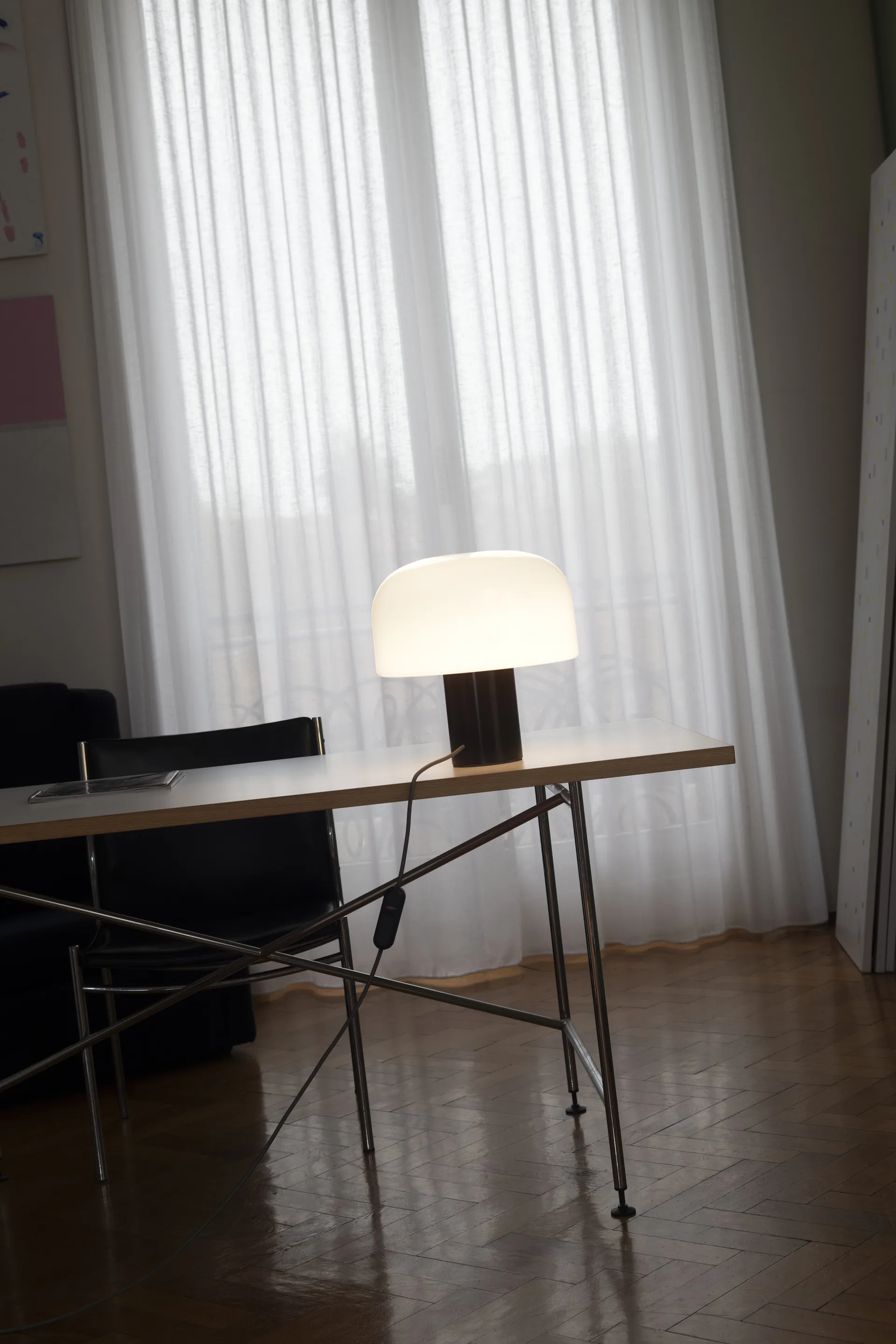 Bellhop Glass T tafellamp, Choko Flos