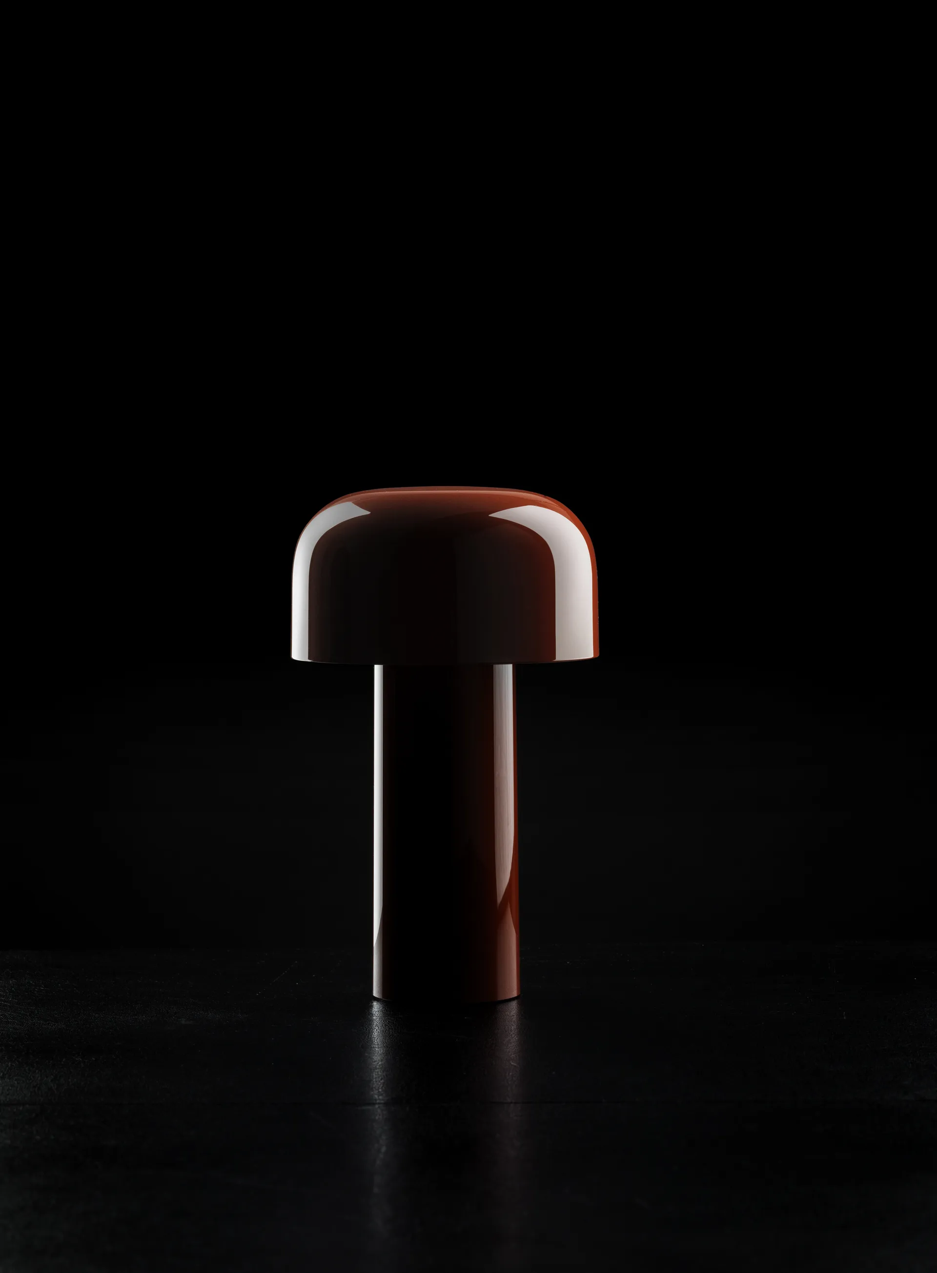 Bellhop portabele tafellamp, Brick red, IP54 (inom/utomhus) Flos