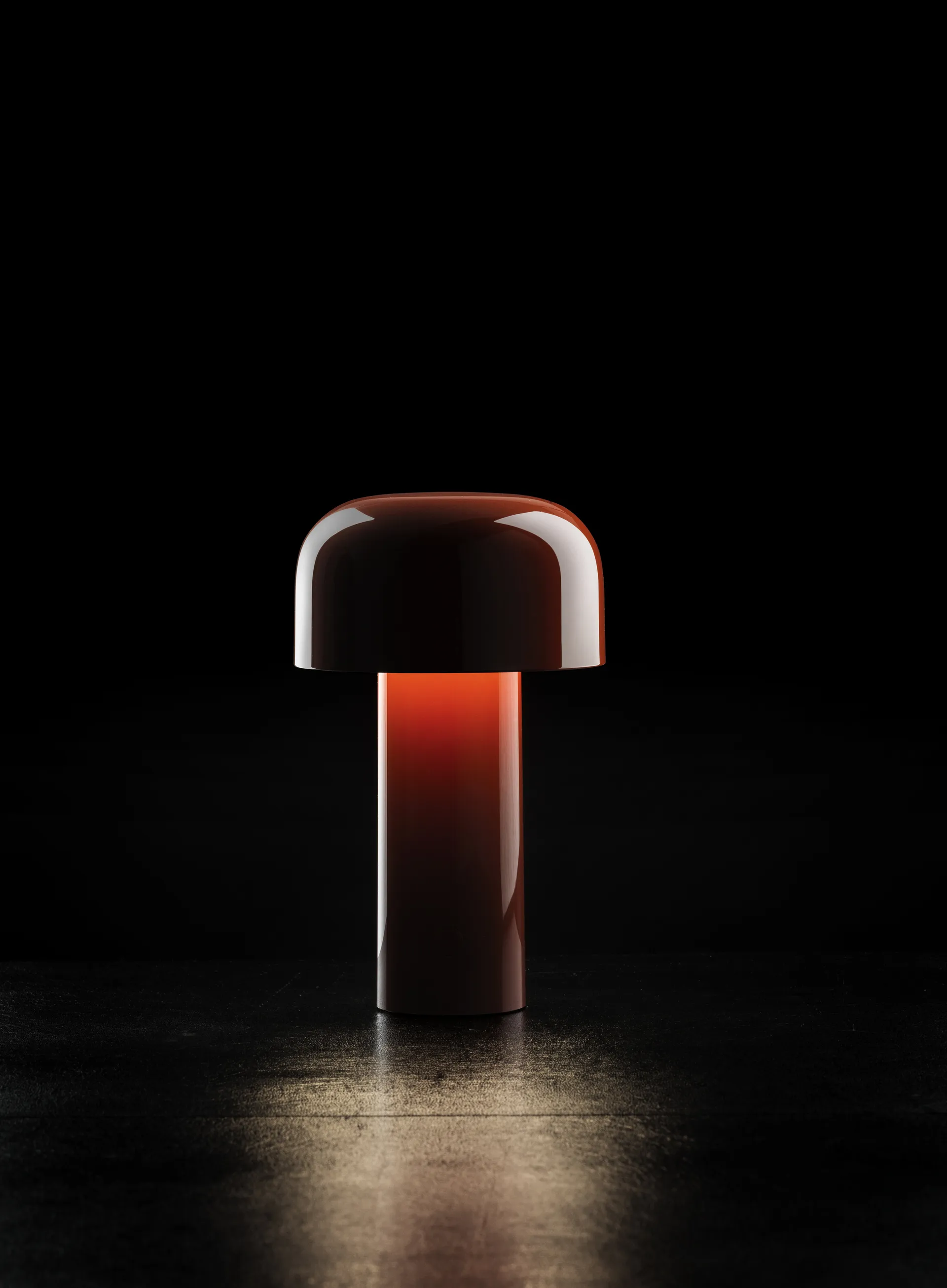 Bellhop portabele tafellamp, Brick red, IP54 (inom/utomhus) Flos