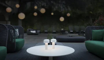 Bellhop portabele tafellamp - White, IP54 (inom/utomhus) - Flos