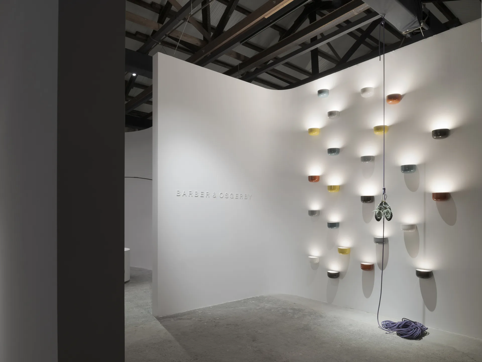 Bellhop Wall Up muurlamp, Grey Flos