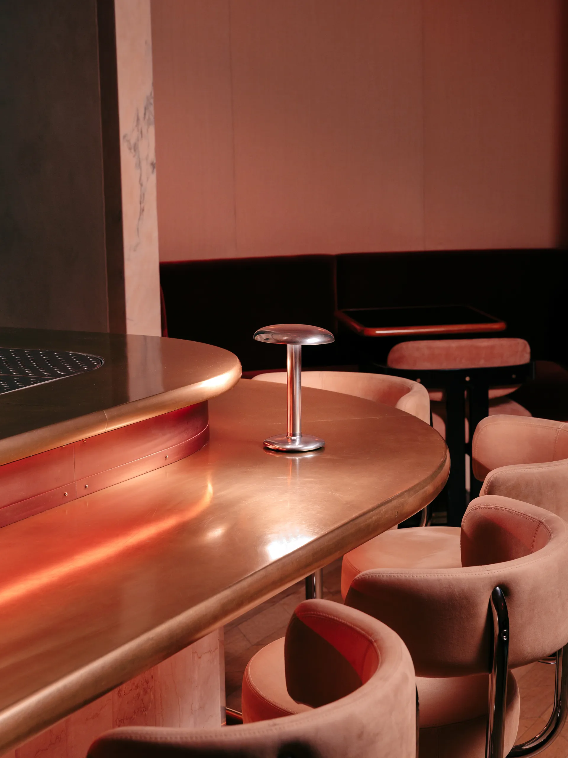 Gustave Residential portabele tafellamp, Polished silver Flos