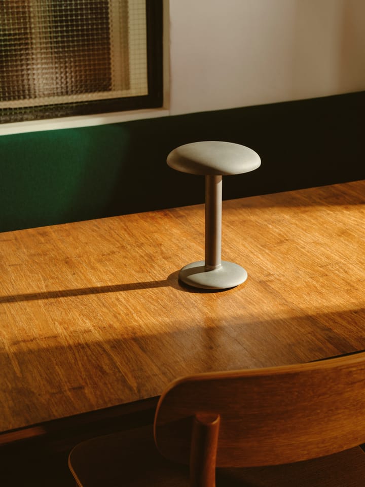 Gustave Residential portabele tafellamp, Raw aluminium Flos