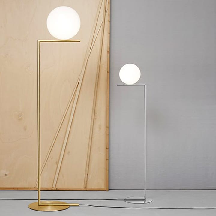 IC lights F1 vloerlamp, Geborsteld messing-opaal Flos