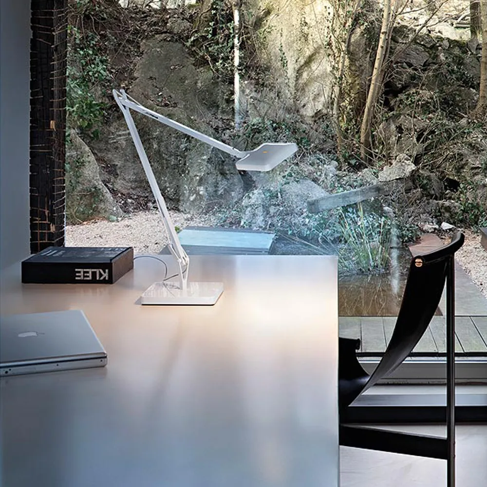 Kelvin T LED tafellamp, Wit glanzend Flos