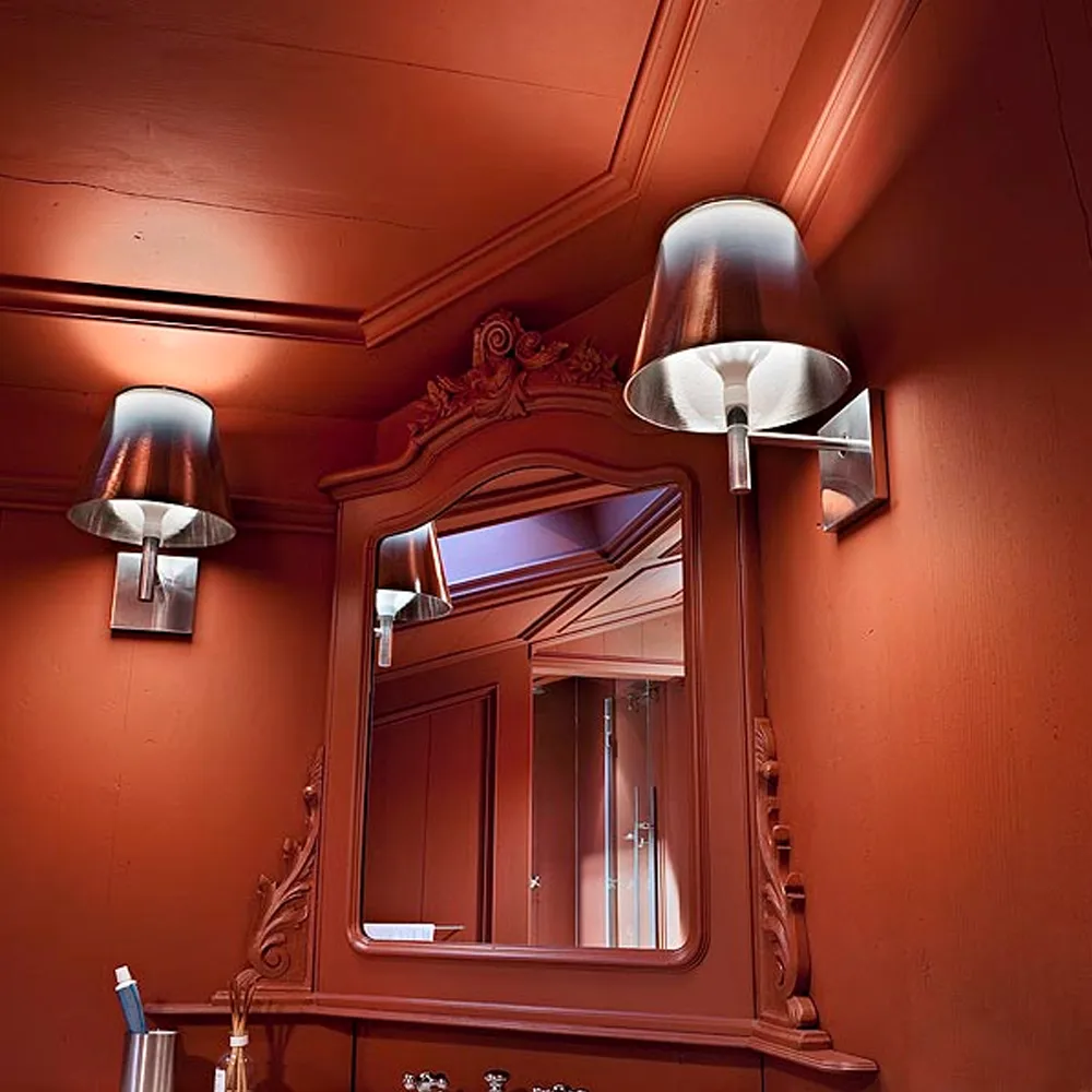 KTribe W muurlamp, Brons Flos