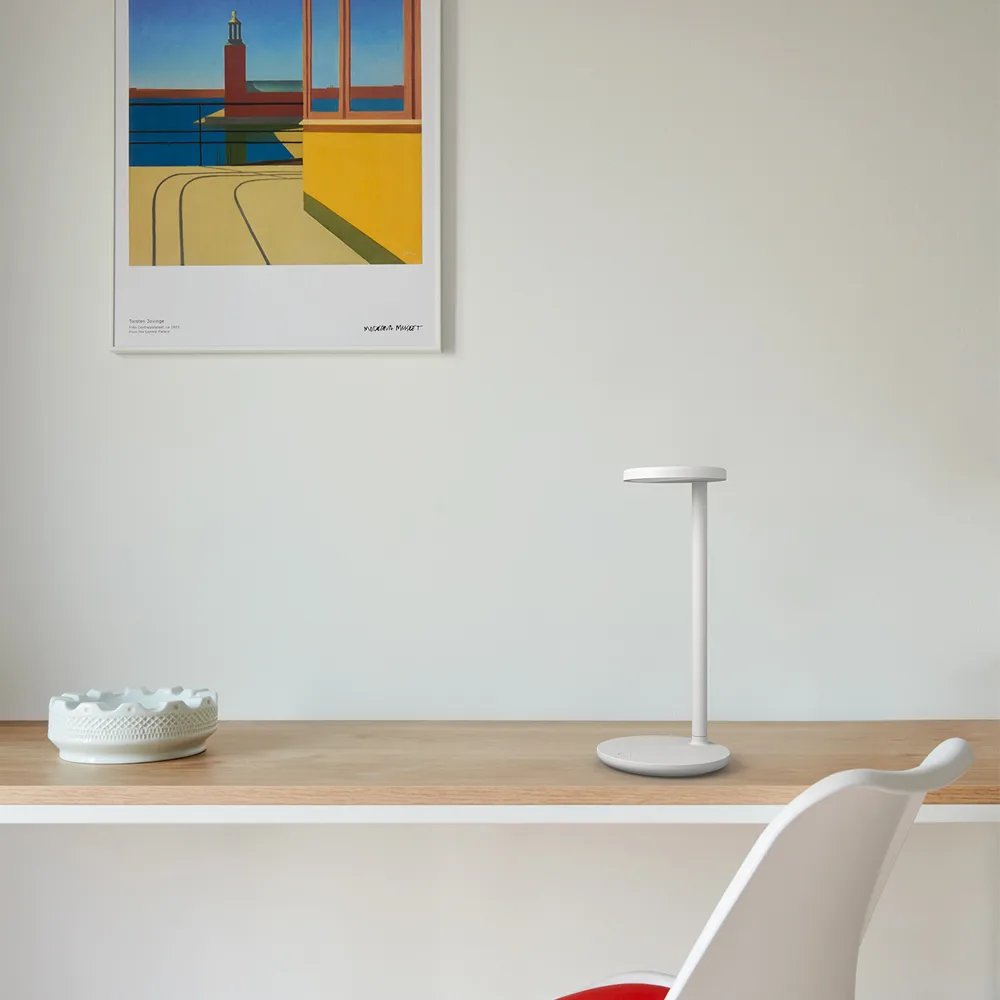 Oblique Qi tafellamp, Salie Flos