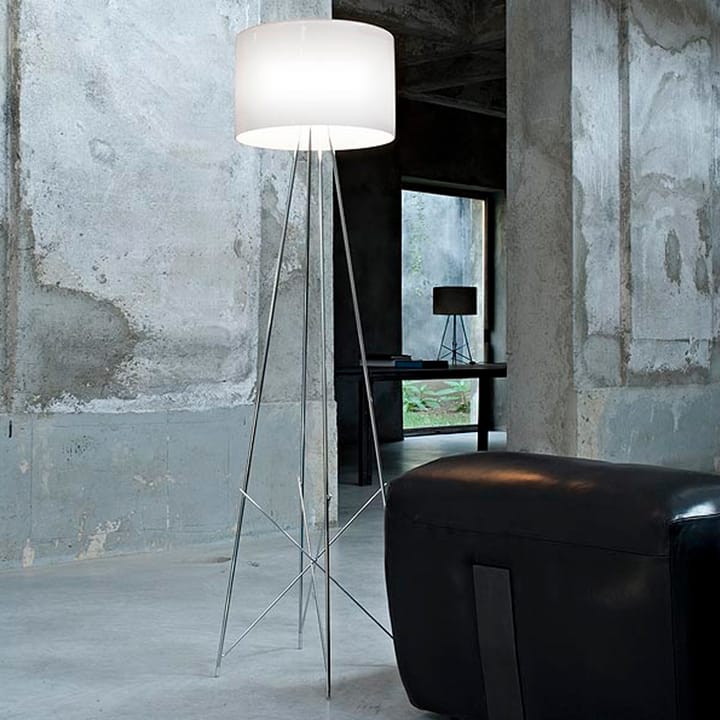 Ray F2 vloerlamp, Zwart-chroom Flos
