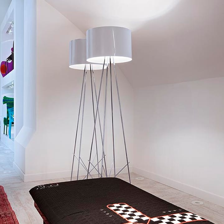 Ray F2 vloerlamp, Zwart-chroom Flos