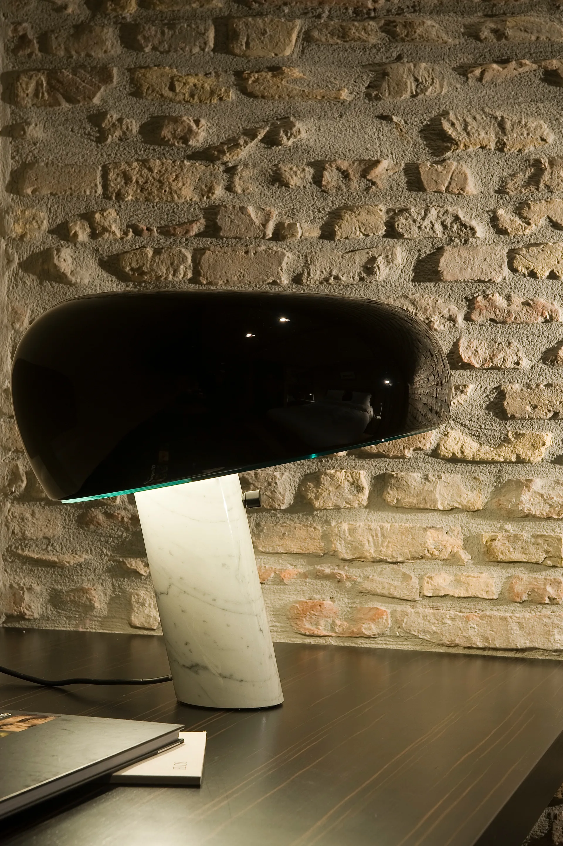 Snoopy tafellamp, Black Flos