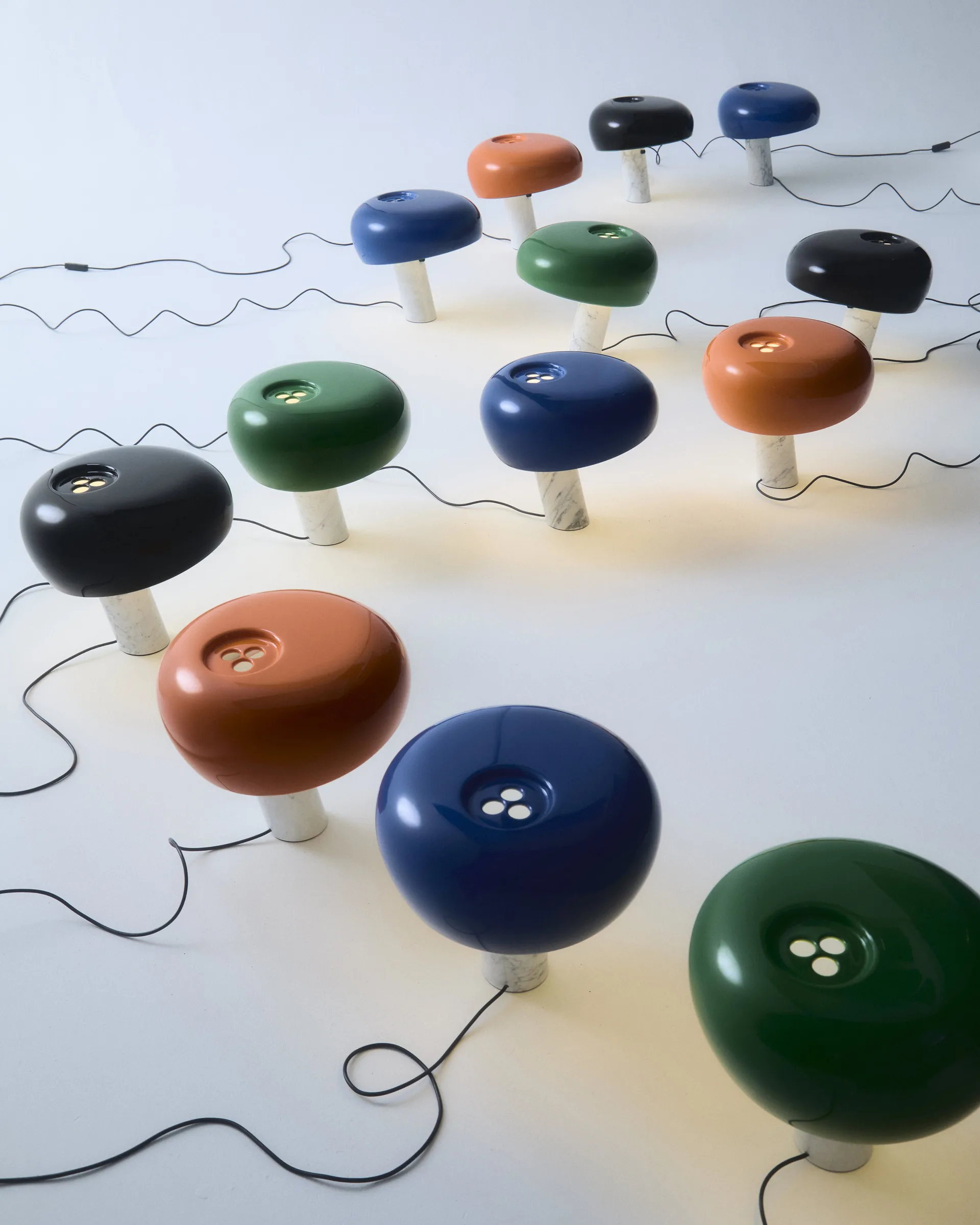 Snoopy tafellamp, Oranje Flos