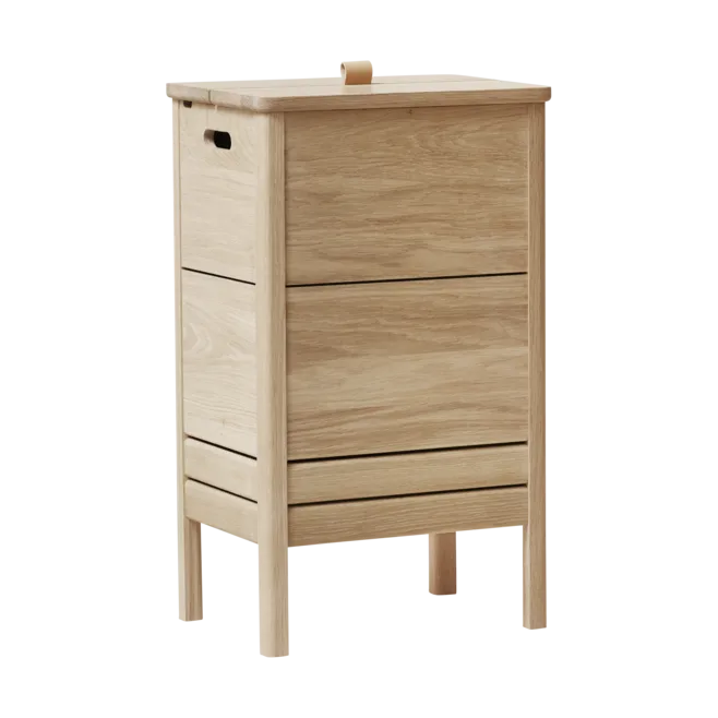 A Line wasmand, Wit eiken Form & Refine