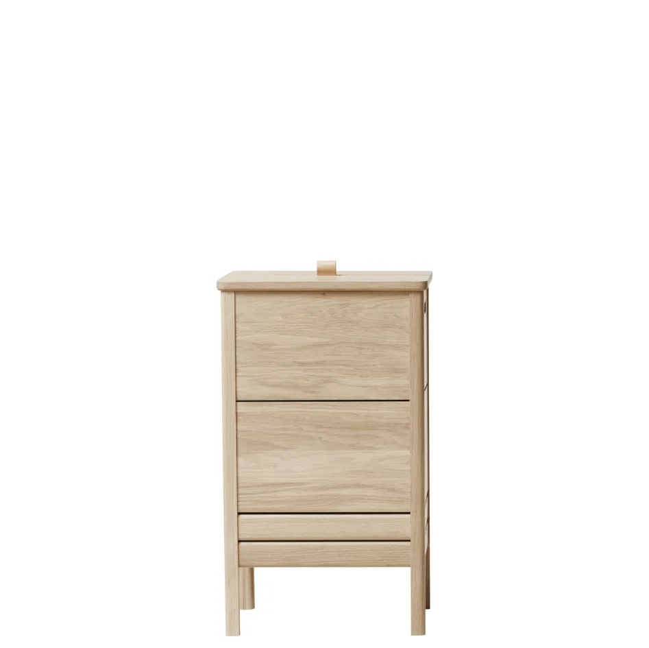 A Line wasmand, Wit eiken Form & Refine