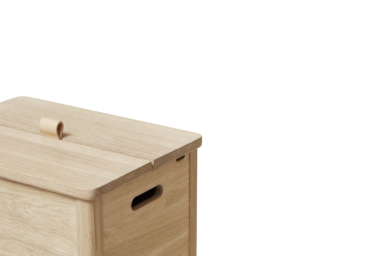 A Line wasmand, Wit eiken Form & Refine