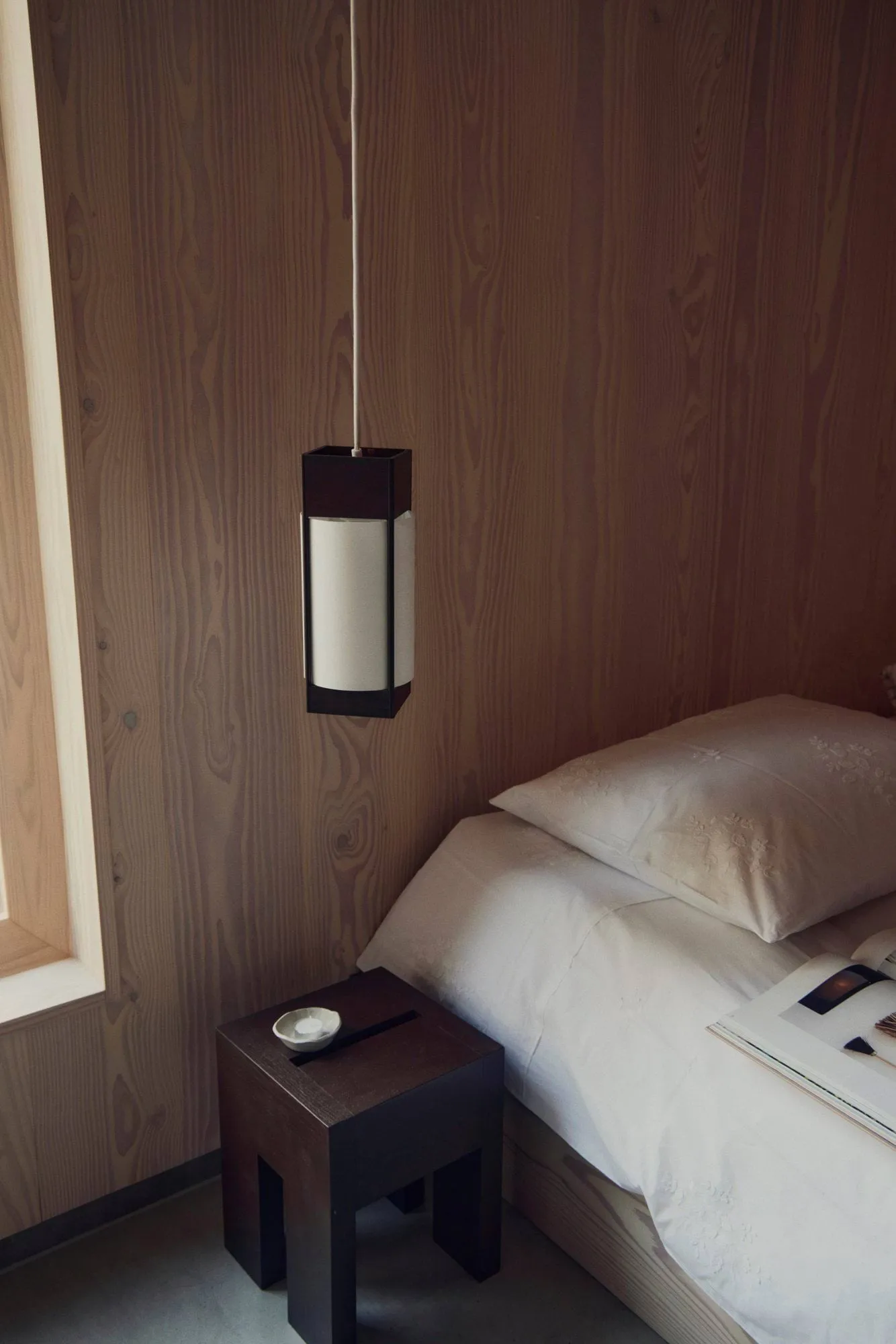 Andon hanglamp, Donkerbruin essen, small Form & Refine
