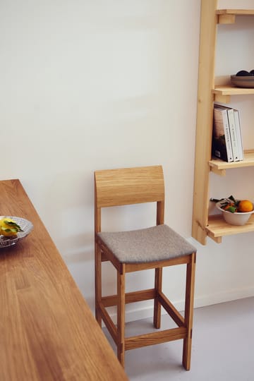 Sonder barkruk 65 cm - Eik-Hallingdal 65-0227 - Form & Refine