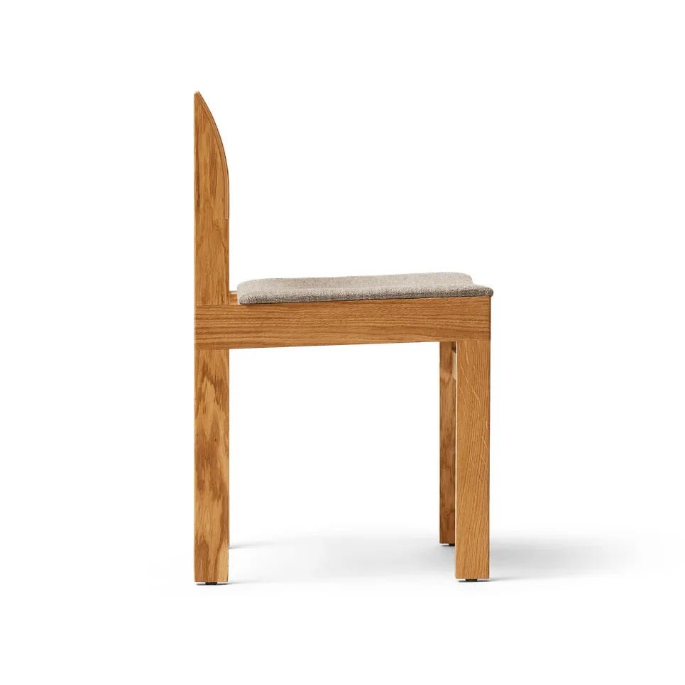 Sonder stoel, Eik-Hallingdal 65-0227 Form & Refine