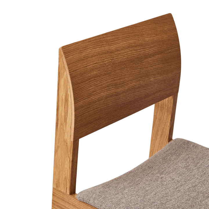 Sonder stoel, Eik-Hallingdal 65-0227 Form & Refine