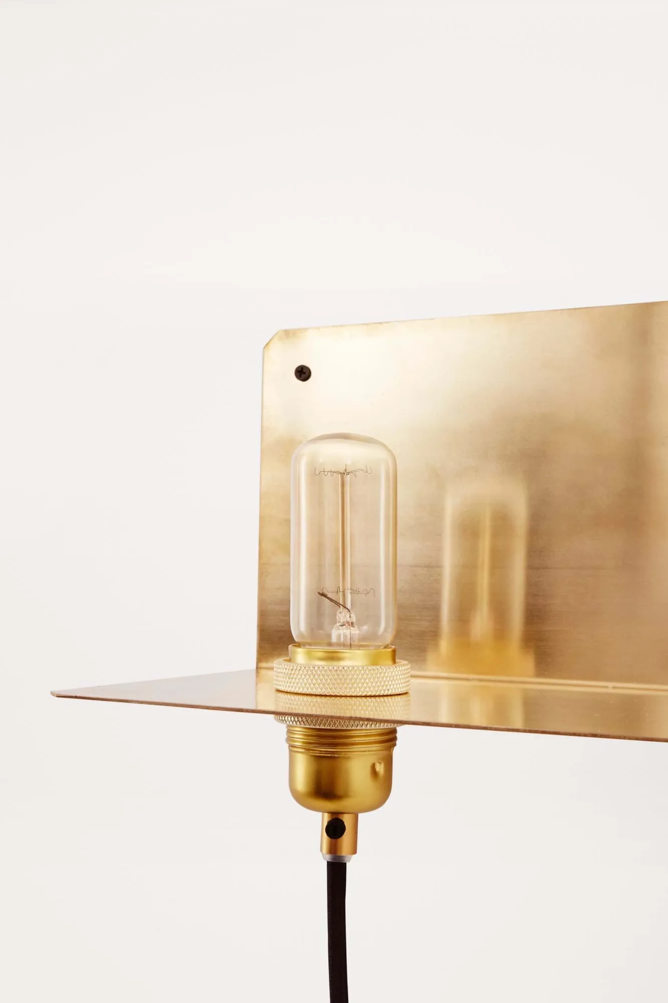90° Wall Light wandlamp, Brass FRAMA