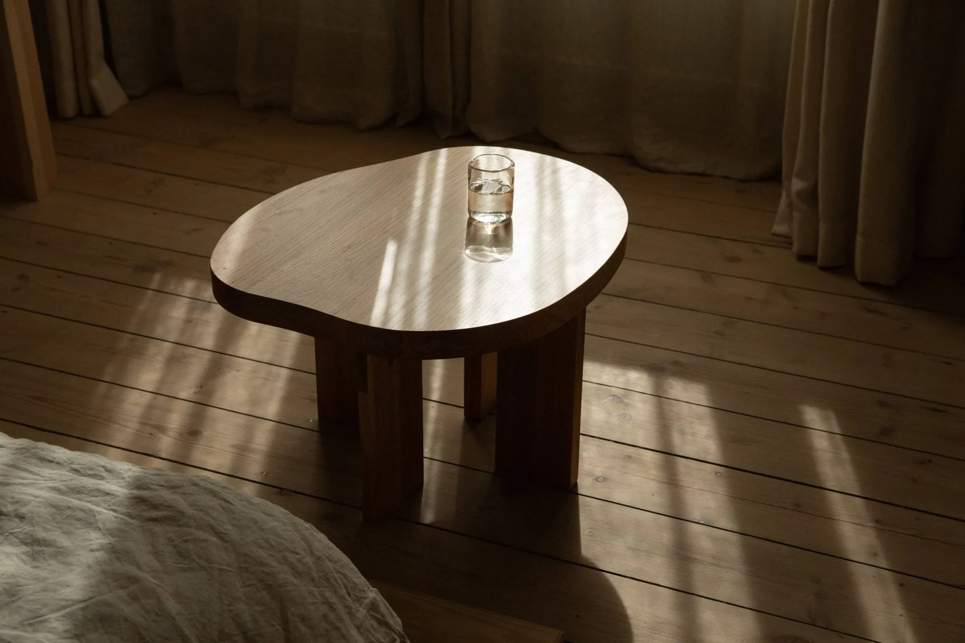 Farmhouse bijzettafel, Donker eiken, 51x55,8x37 cm FRAMA