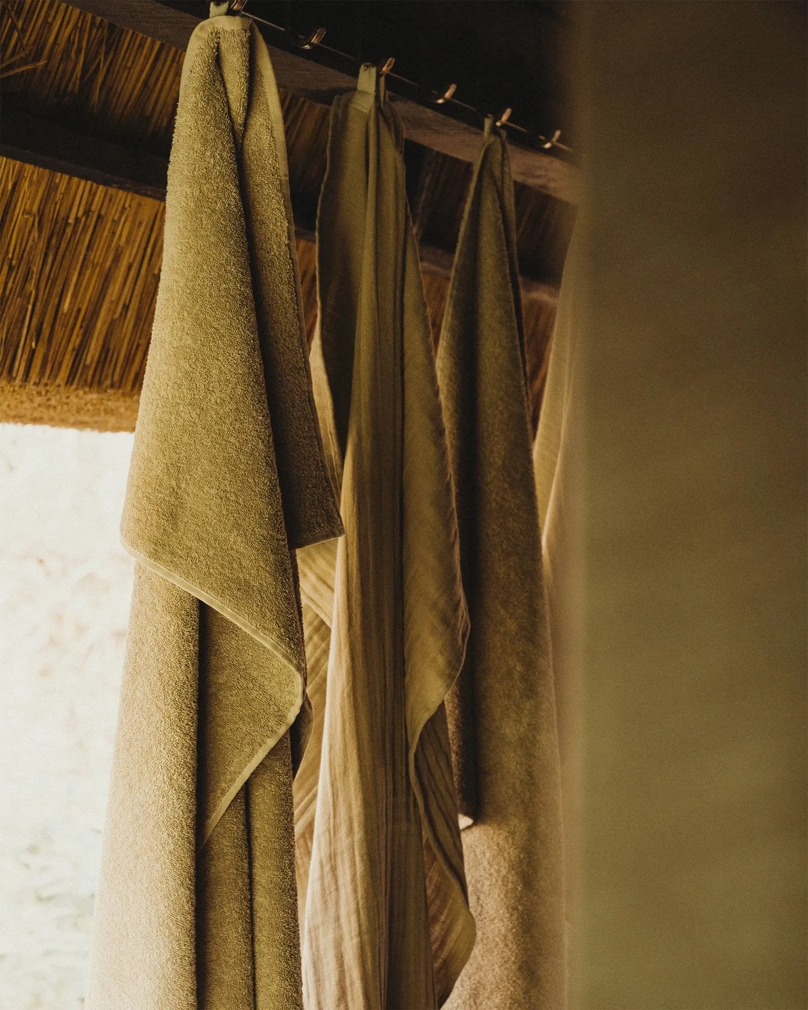 Heavy Towel badlaken 150x100 cm, Sage green (groen) FRAMA