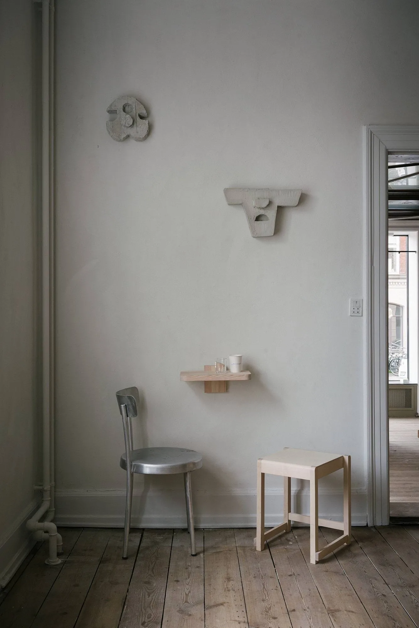 Low Stool 01 kruk, Berkenhout FRAMA