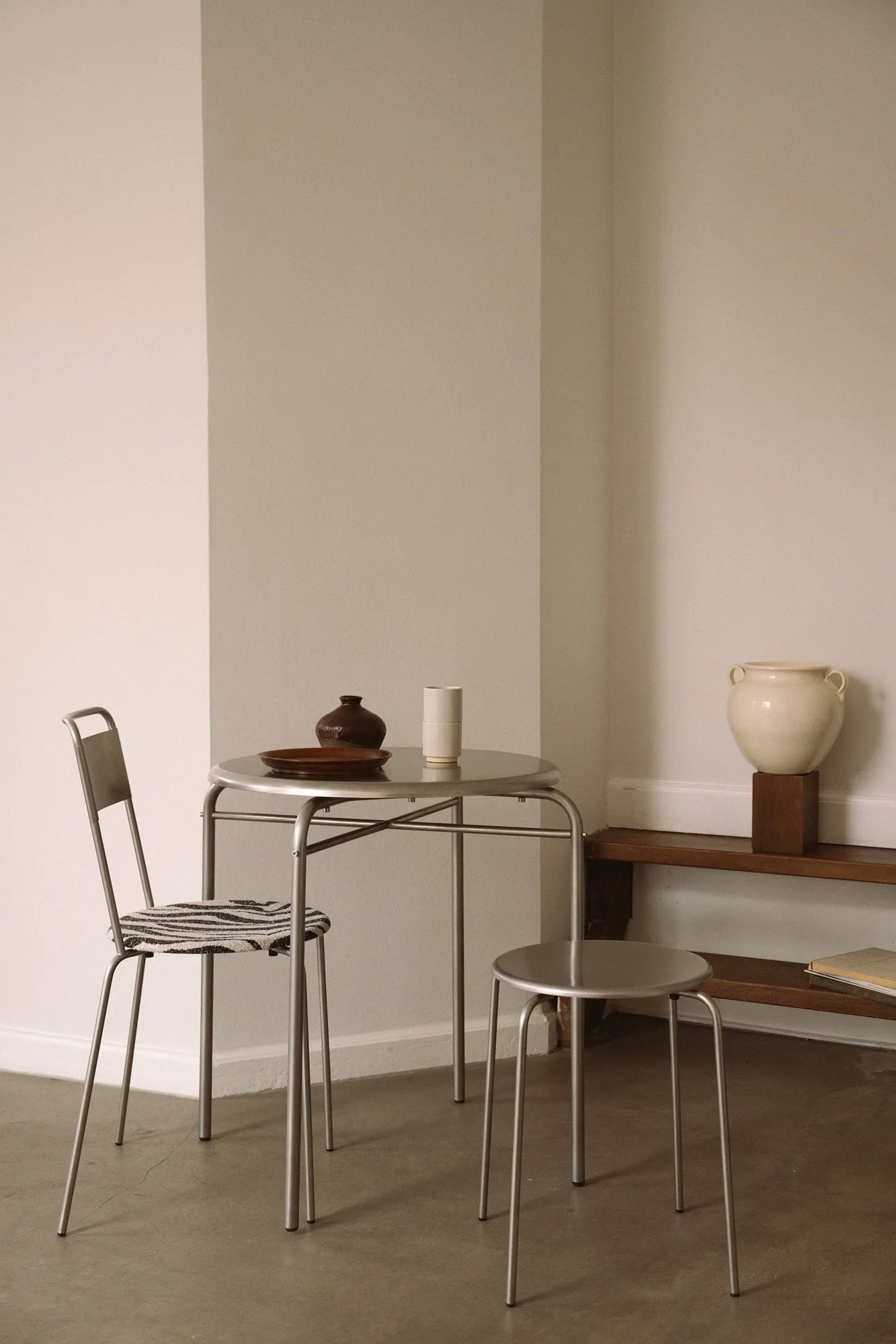 Petit Rond tafel, Roestvrij staal, Ø65x73 cm FRAMA