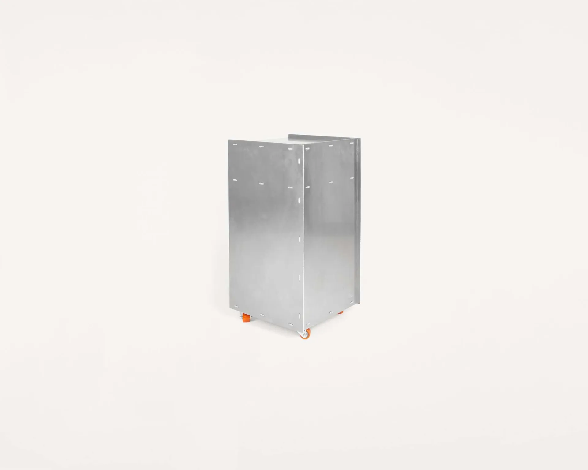Rivet Cart bijzettafel met wielen, Aluminium, 32,8x33,8x65 cm FRAMA