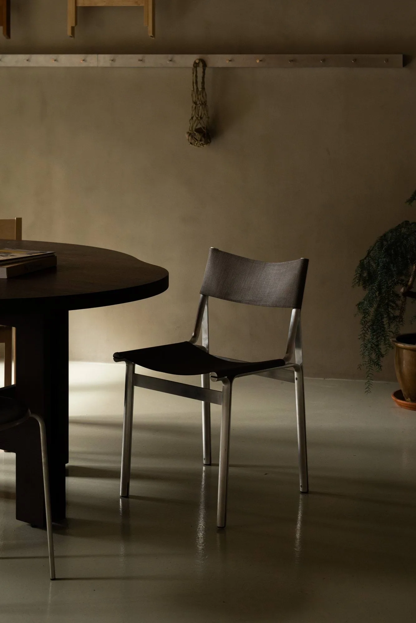 Union stoel, Aluminium-Taupe Mesh FRAMA