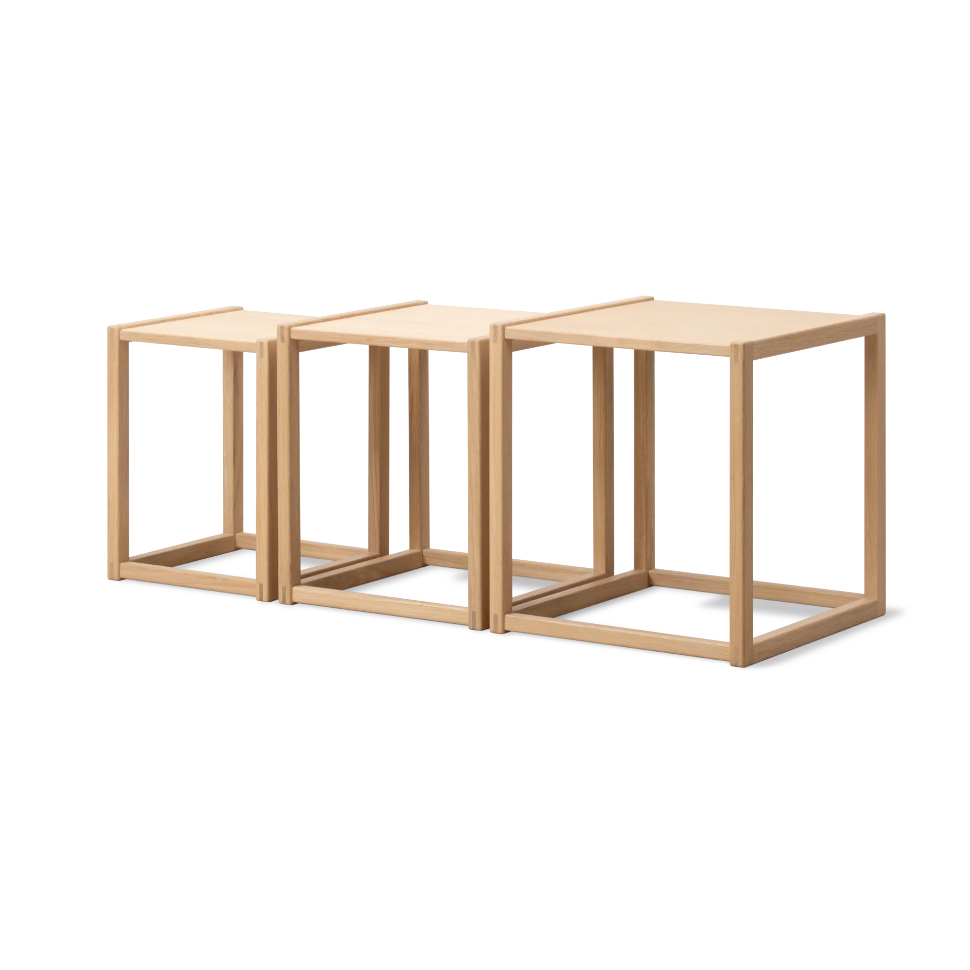 BM375 Nesting tafel 3 delen, Licht geolied eiken Fredericia Furniture